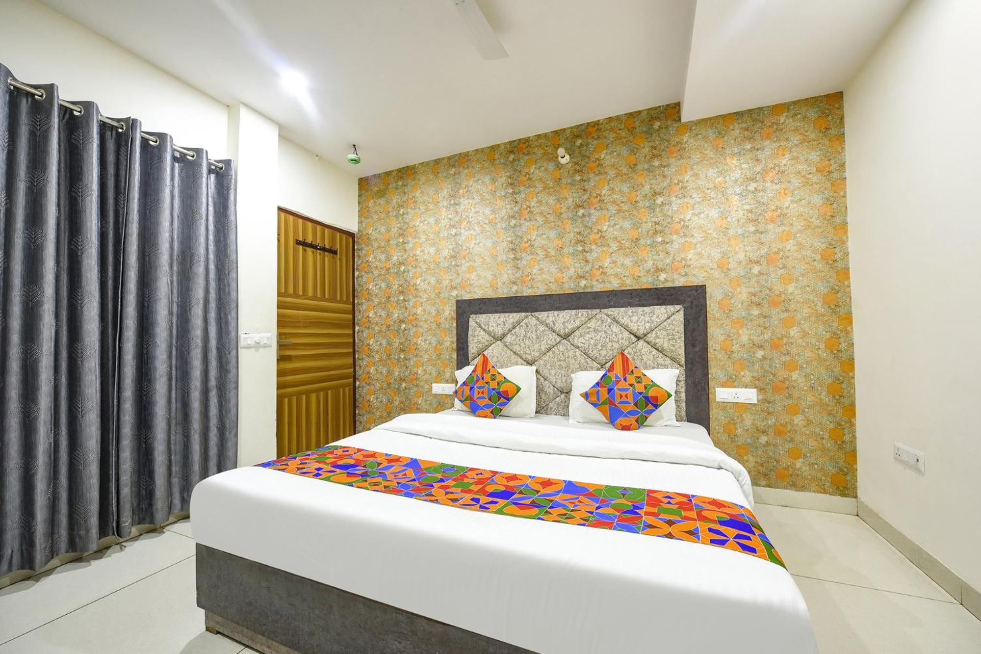 Fabhotel Green Valley Chandigarh Exterior photo