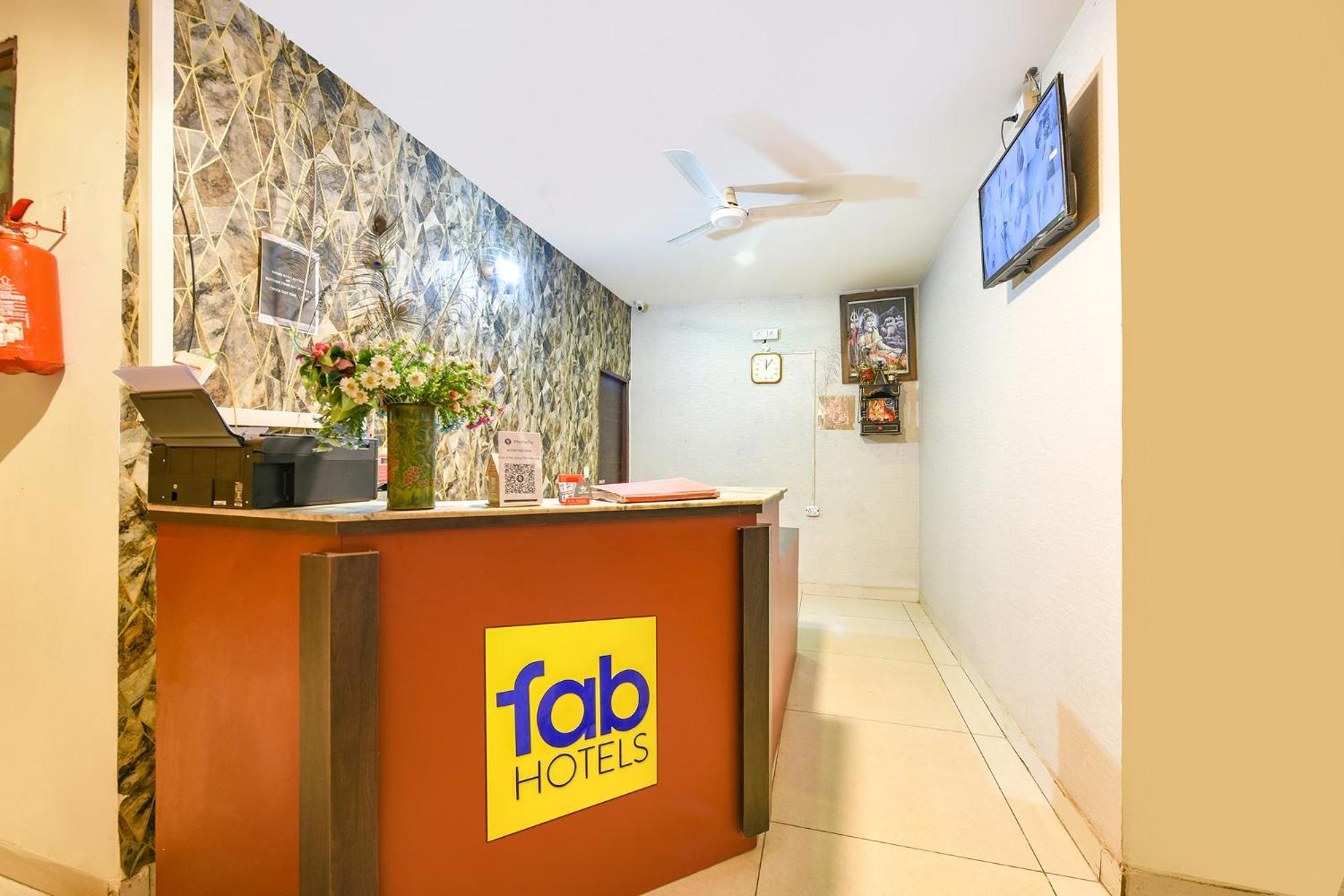 Fabhotel Green Valley Chandigarh Exterior photo